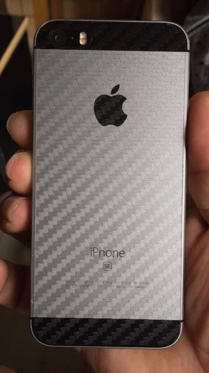 苹果手机se深空灰64g