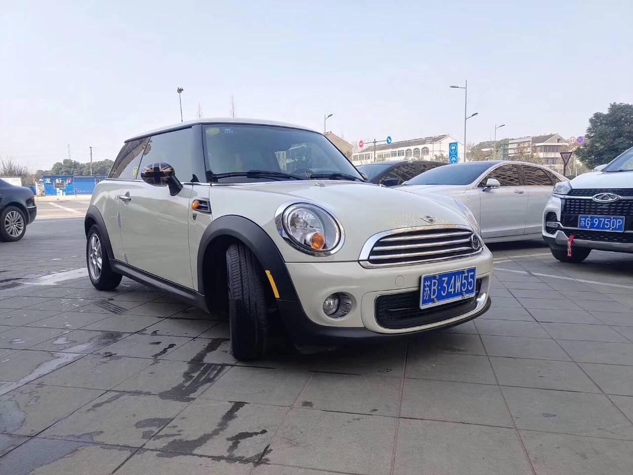 2013年寶馬mini one 無邊框車門