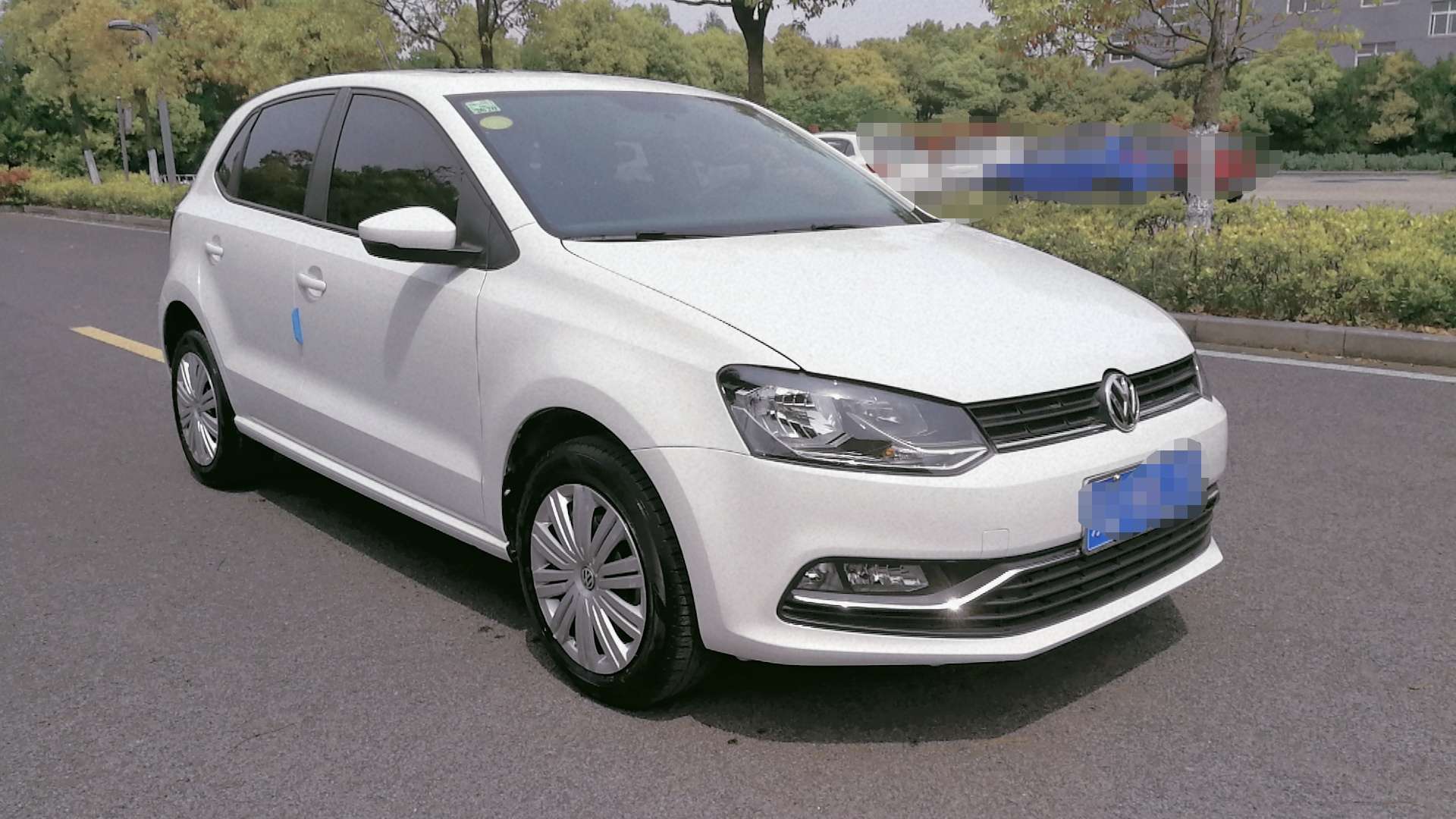 2018年上牌大众polo菠萝 一手车 珍珠白 准新车