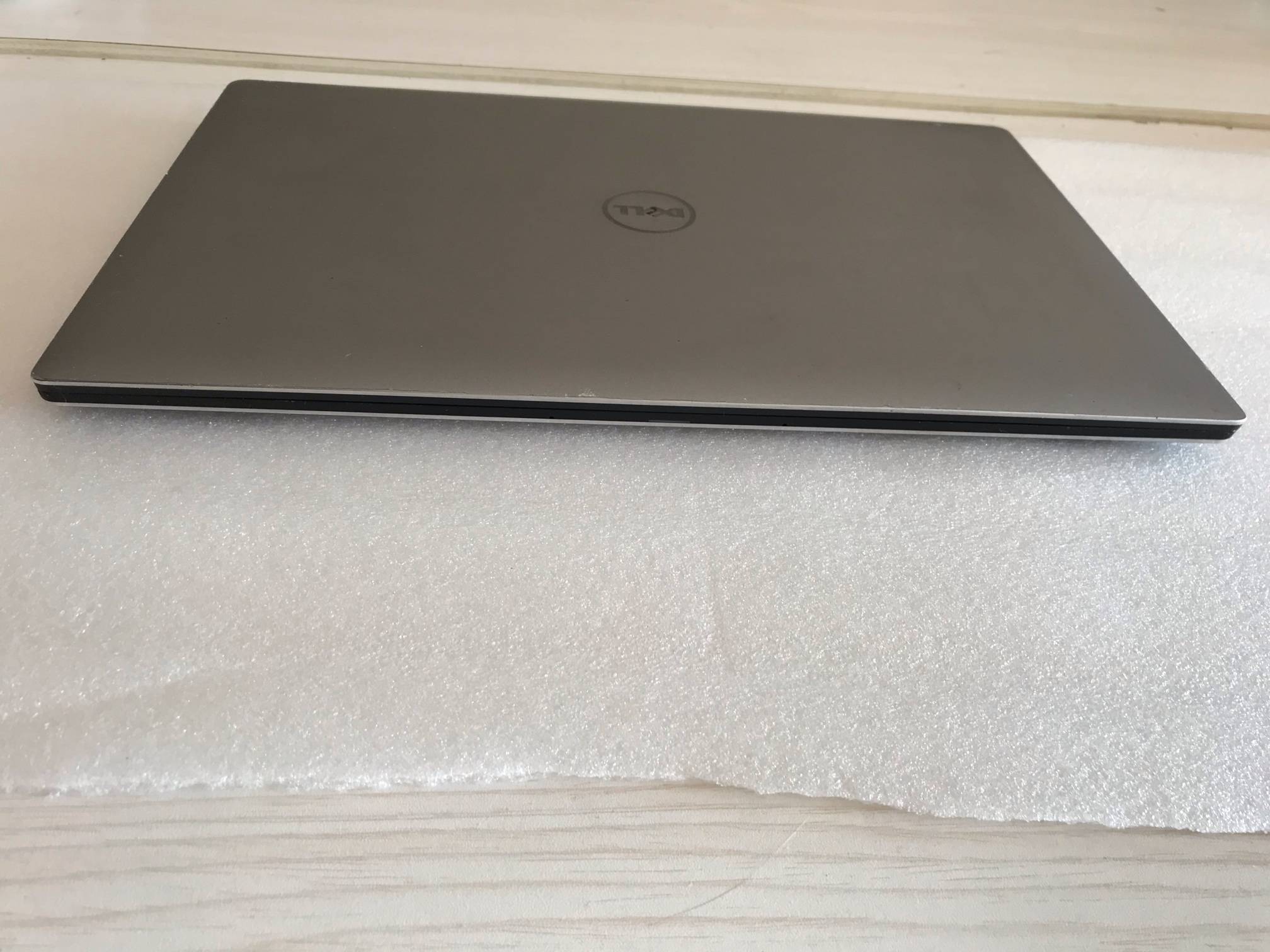 戴尔笔记本xps15-9550