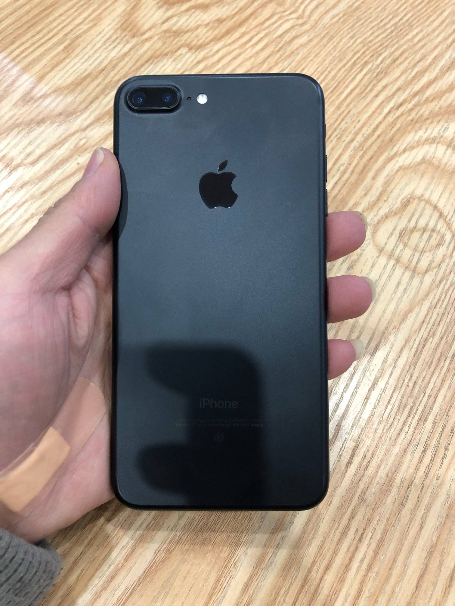 苹果7plus 128g国行 黑色支持捷信分期花呗分期旧机置换