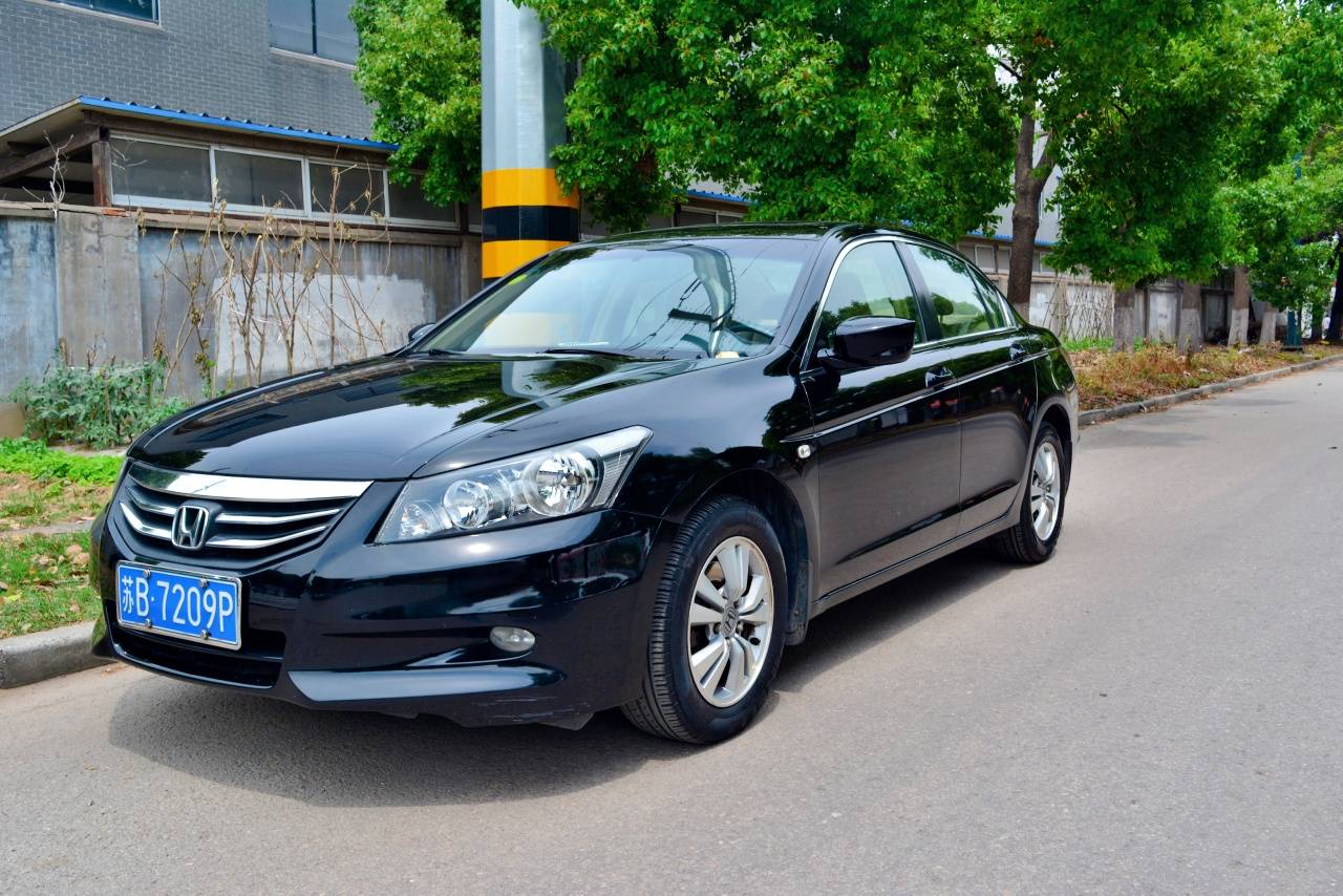 12年本田雅阁 八代半 - 二手车交易 - 江阴论坛 -