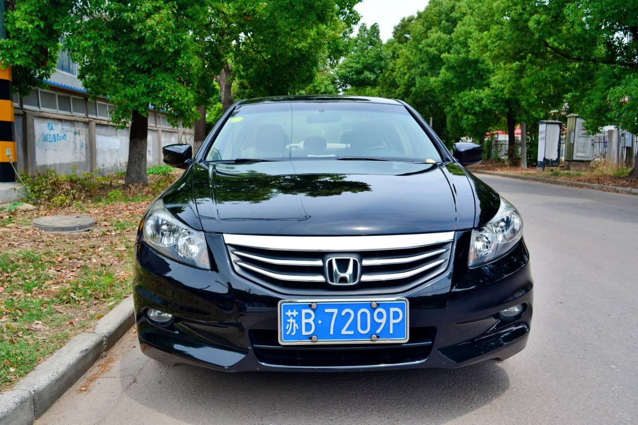 12年本田雅阁 八代半