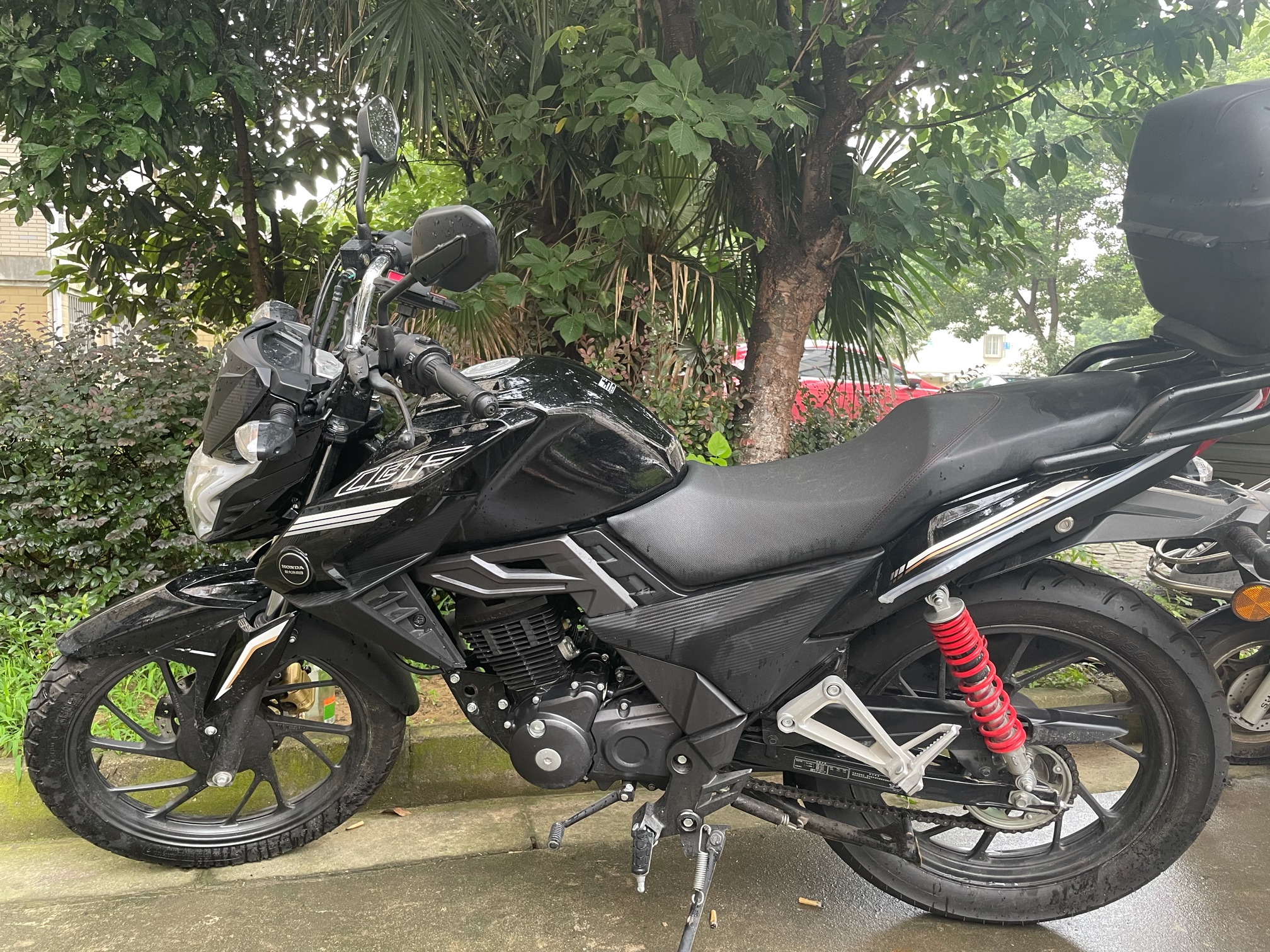 本田cbr150f摩托车街车转让