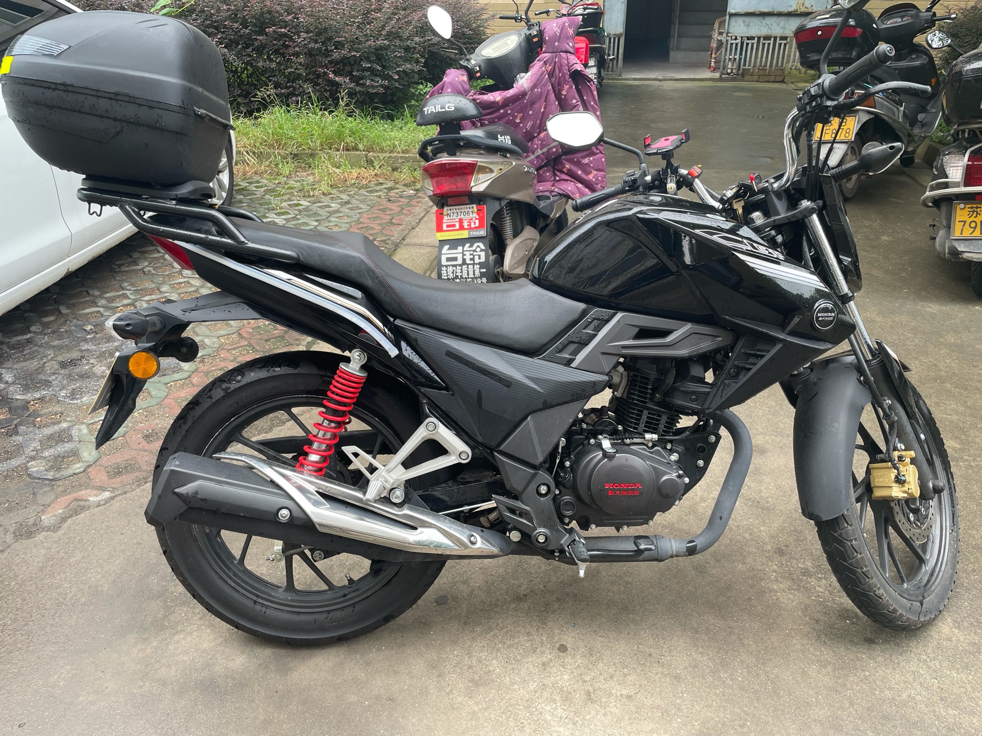 本田cbr150f摩托车街车转让