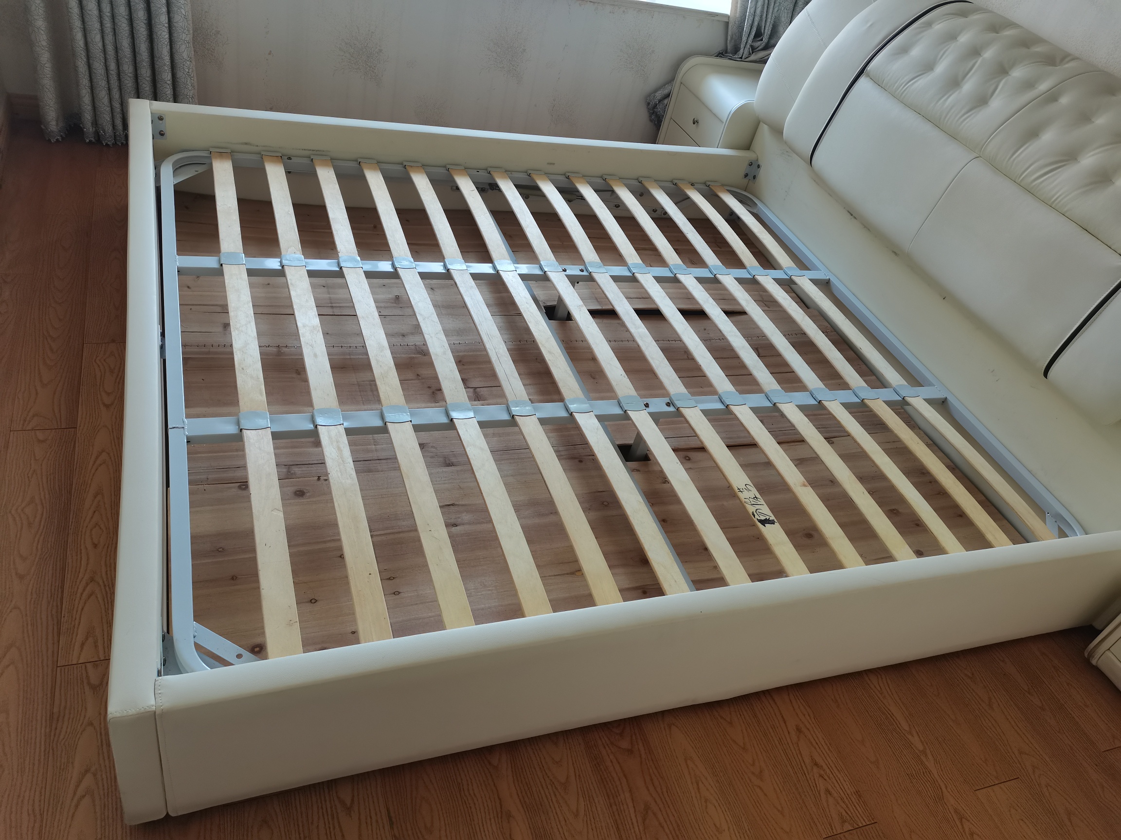 出床皇朝家私大床一张