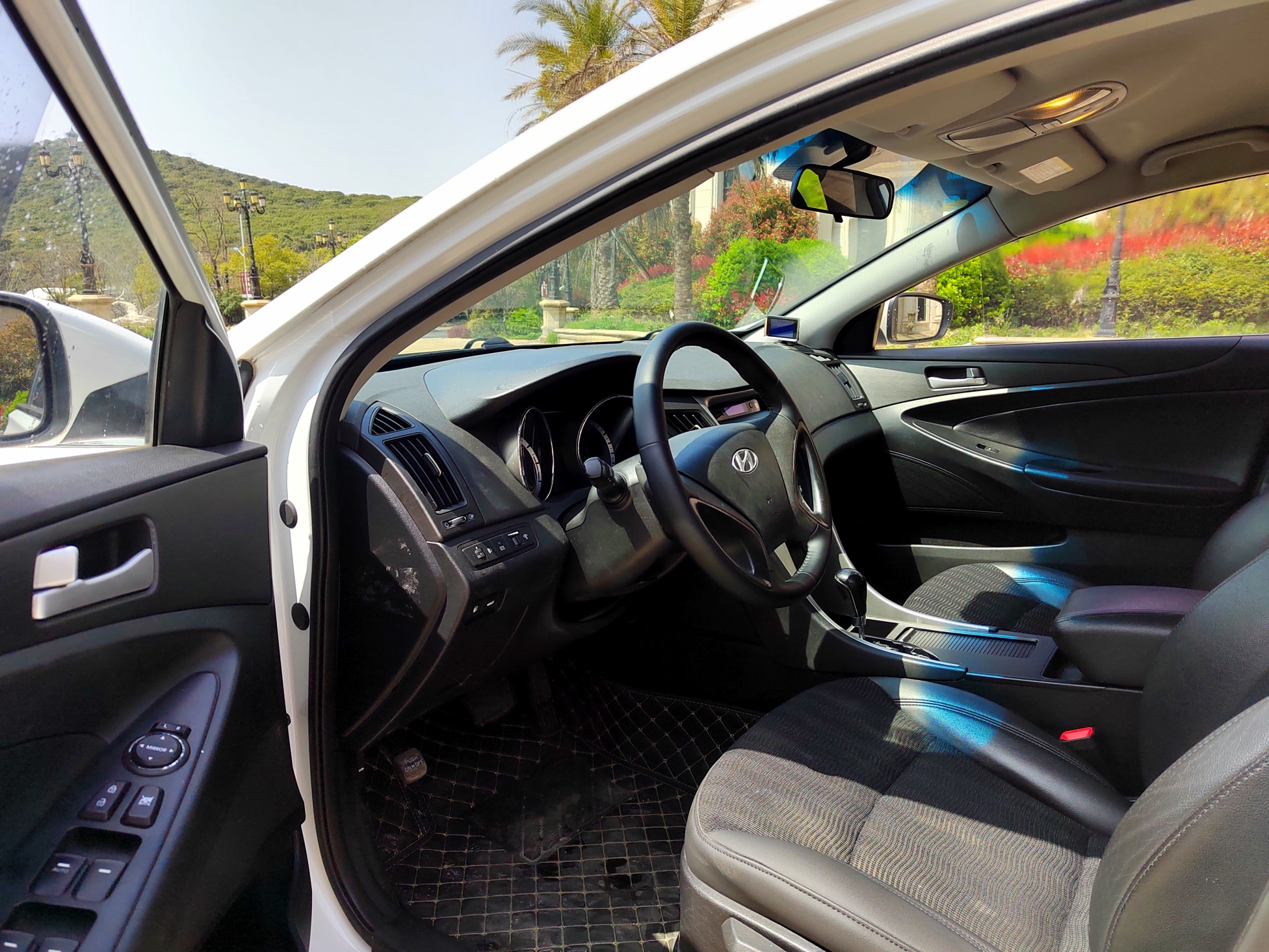 13年北京现代索纳塔八代