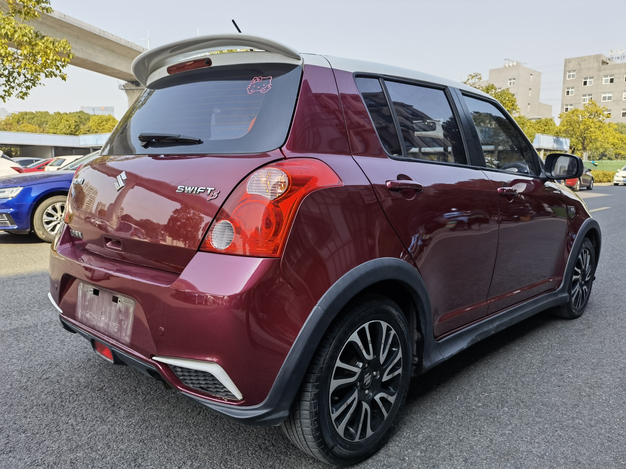 2014年铃木雨燕两厢特别双色纪念版15自动档一手车6万公里实表里程