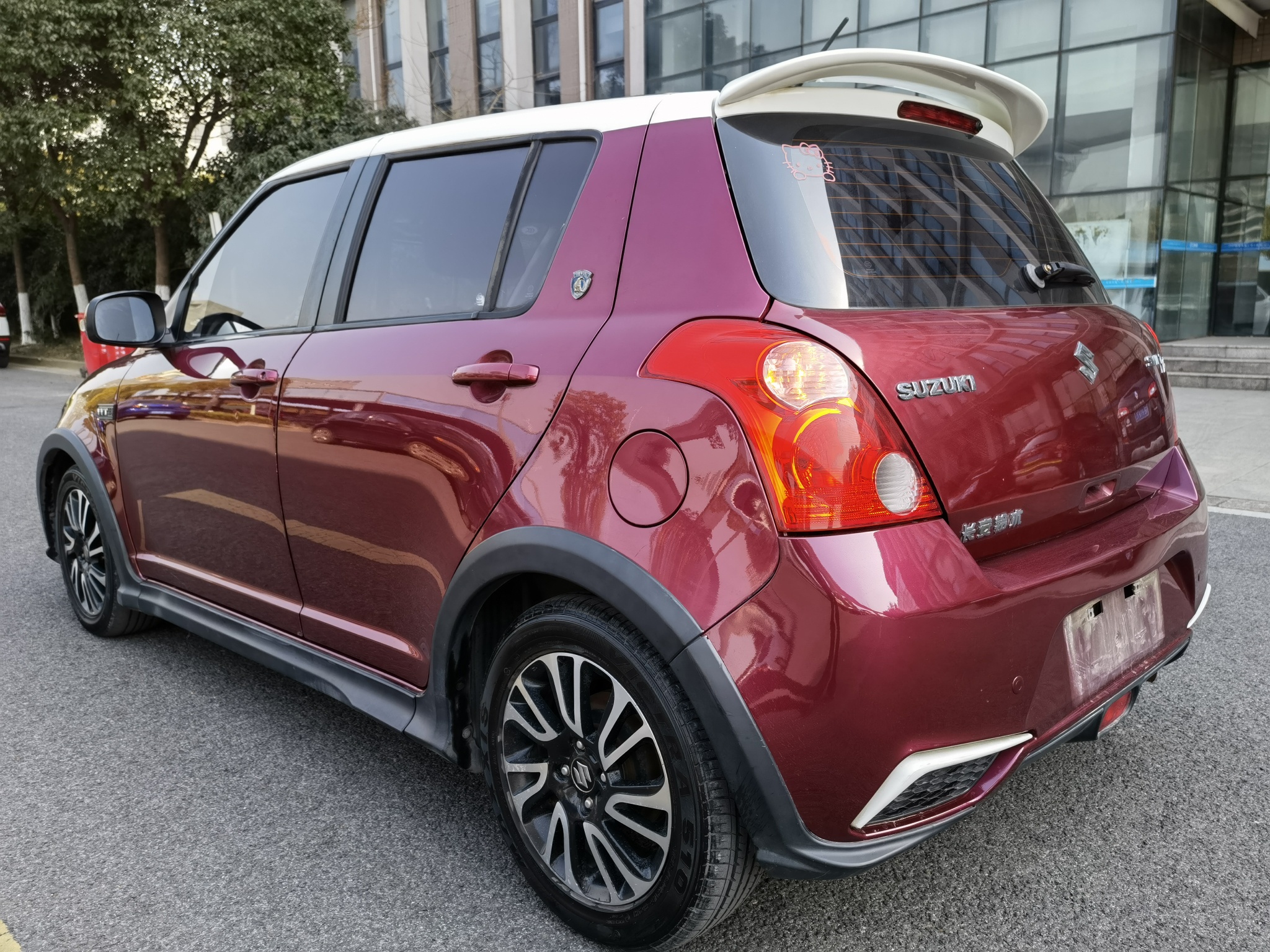 2014年铃木雨燕两厢特别双色纪念版15自动档一手车6万公里实表里程